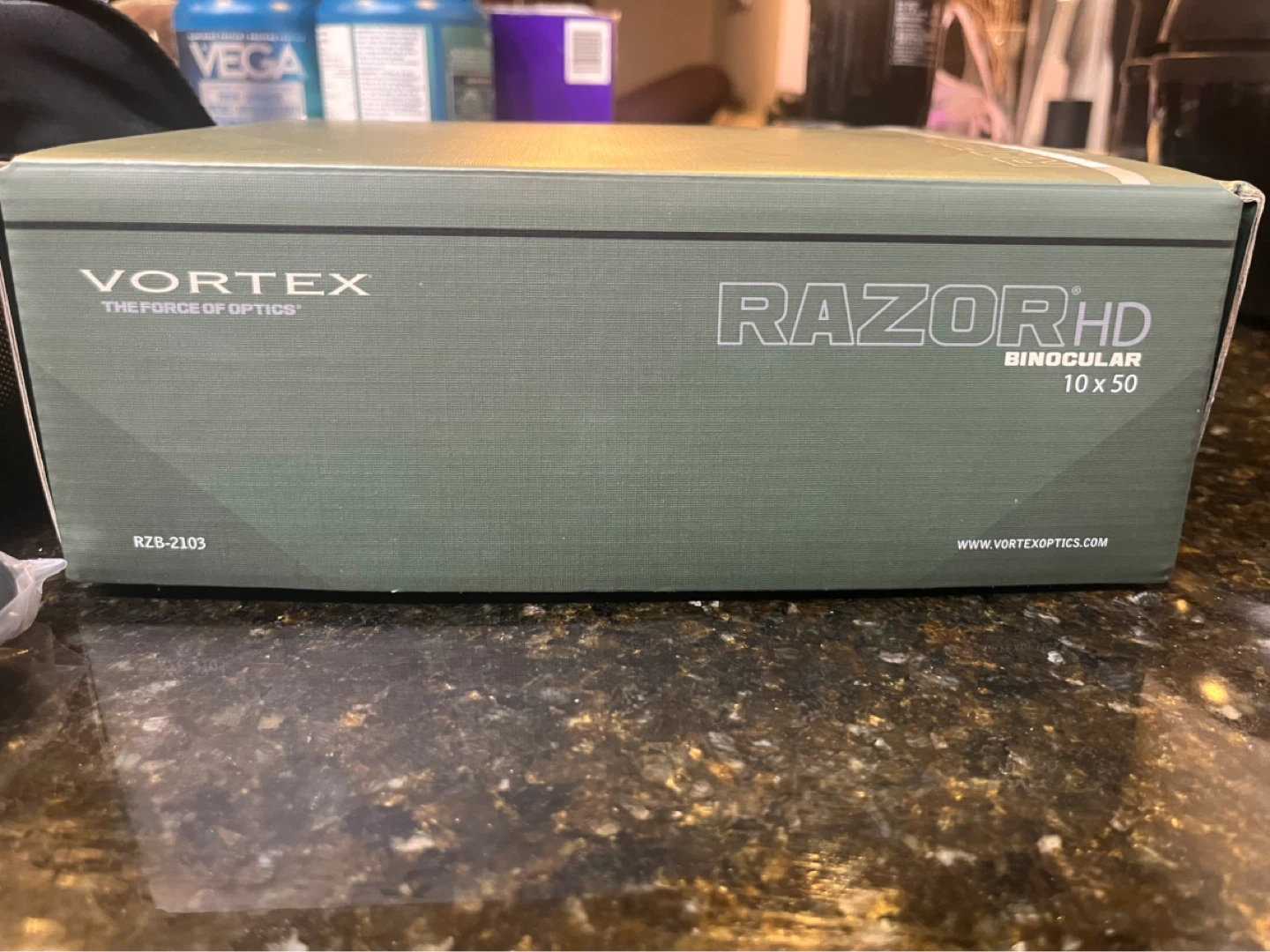 Vortex Razor HD 10x50 Binoculars - photo 2