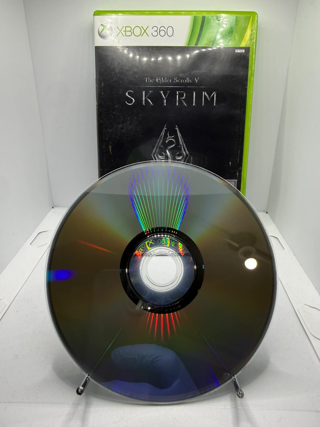 The Elder Scrolls V: Skyrim CIB Xbox 360 Game