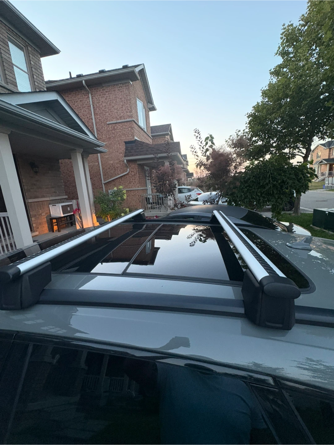 Audi OEM Roof Rack for Audi Q5 in EXCELLENT CONDITION.