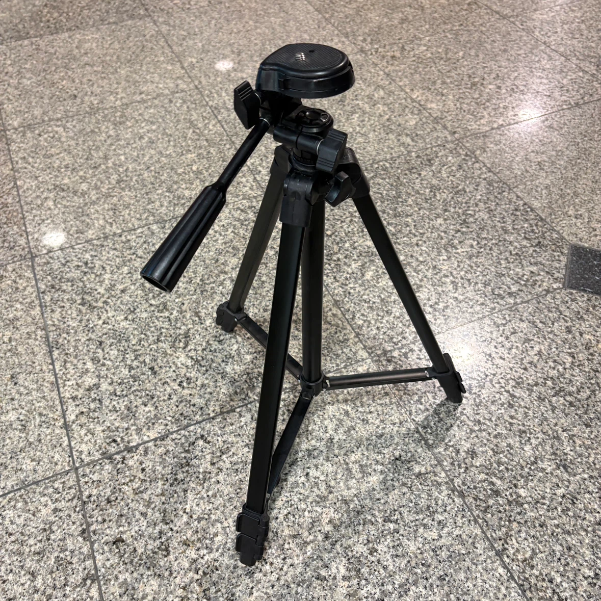 Black Camera Tripod - photo 2