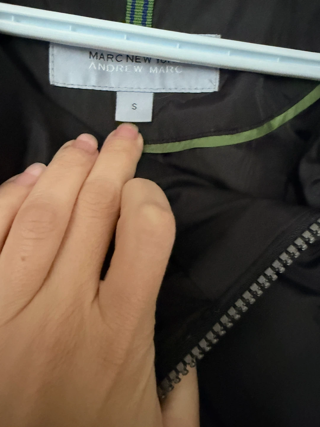 Size small women’s Puffer Jacket - photo 2