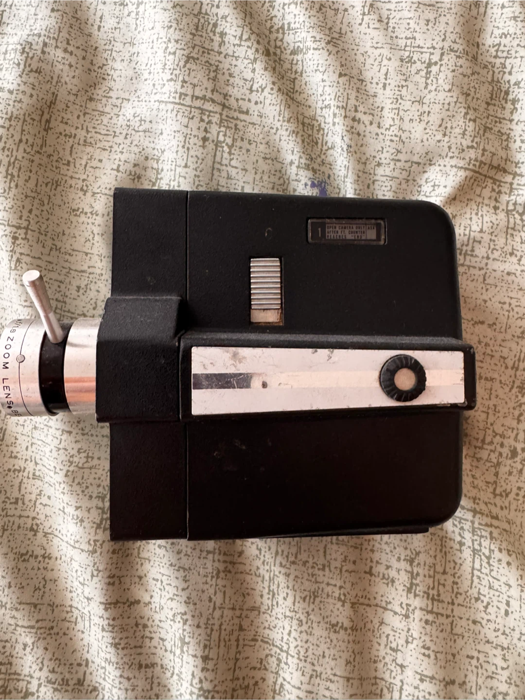 Bell & Howell Zoom Reflex Autoload 8mm Film Camera