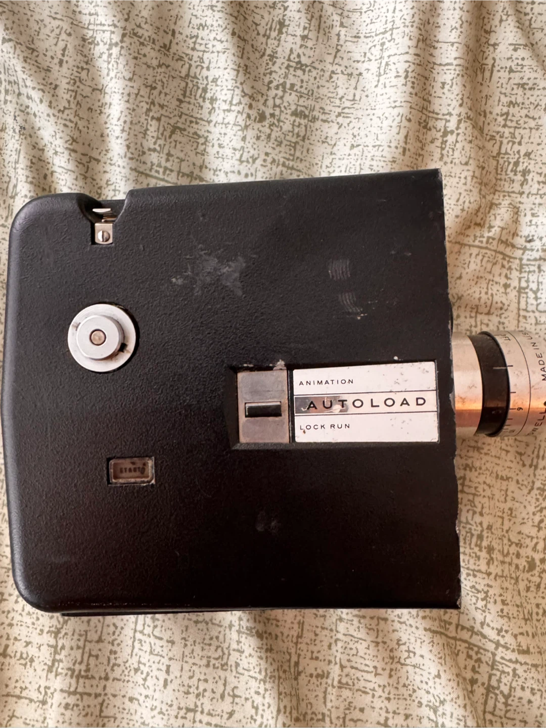 Bell & Howell Zoom Reflex Autoload 8mm Film Camera - photo 3