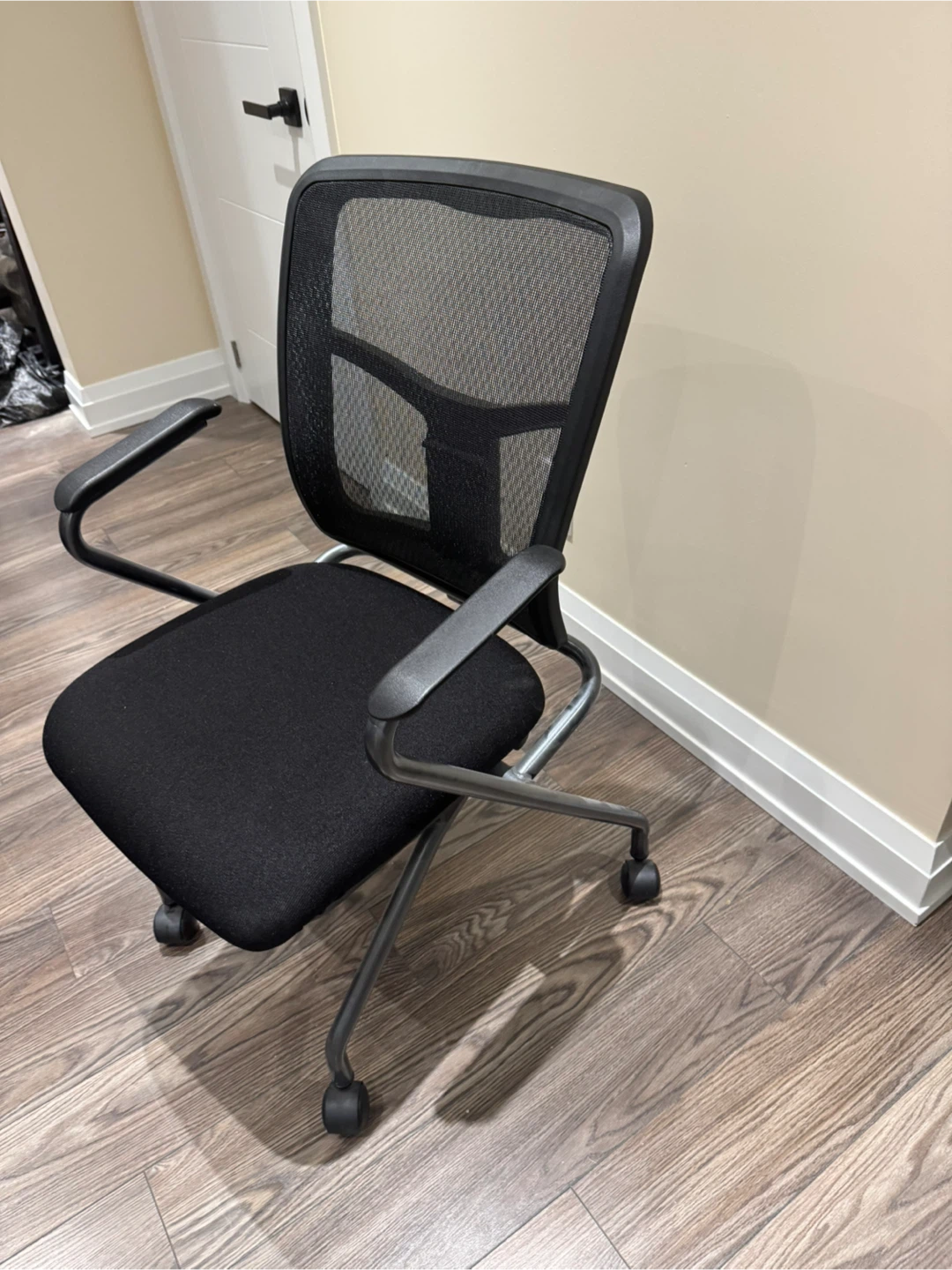 Black Mesh Back Office Chair