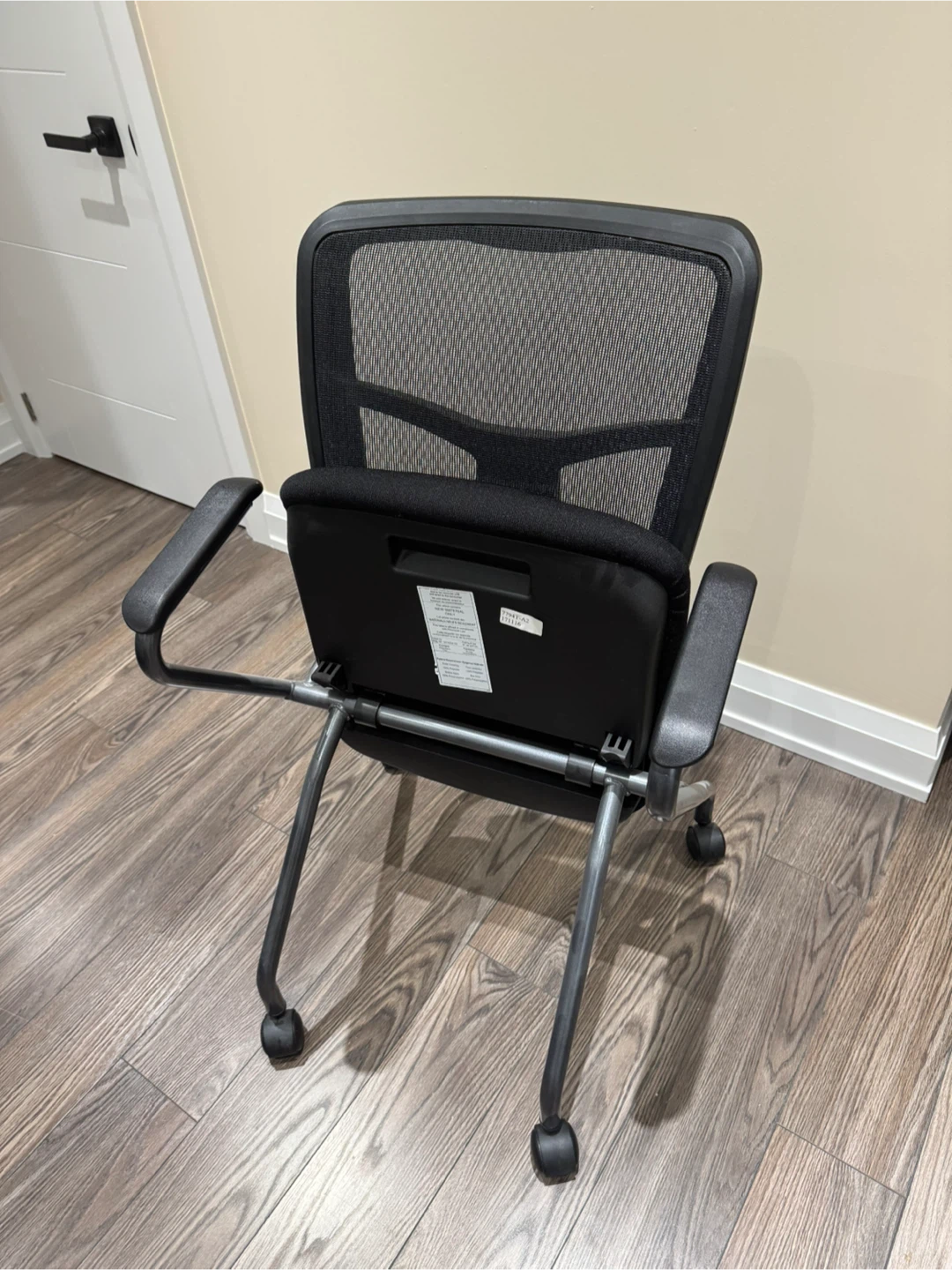 Black Mesh Back Office Chair - photo 3