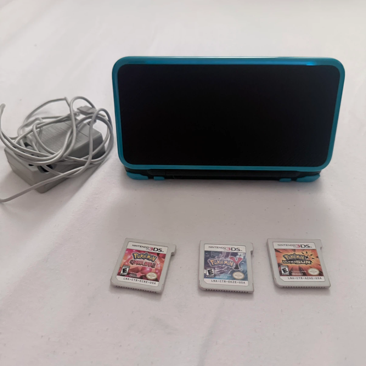 Selling Nintendo 2DS XL with games for $380 - photo 2