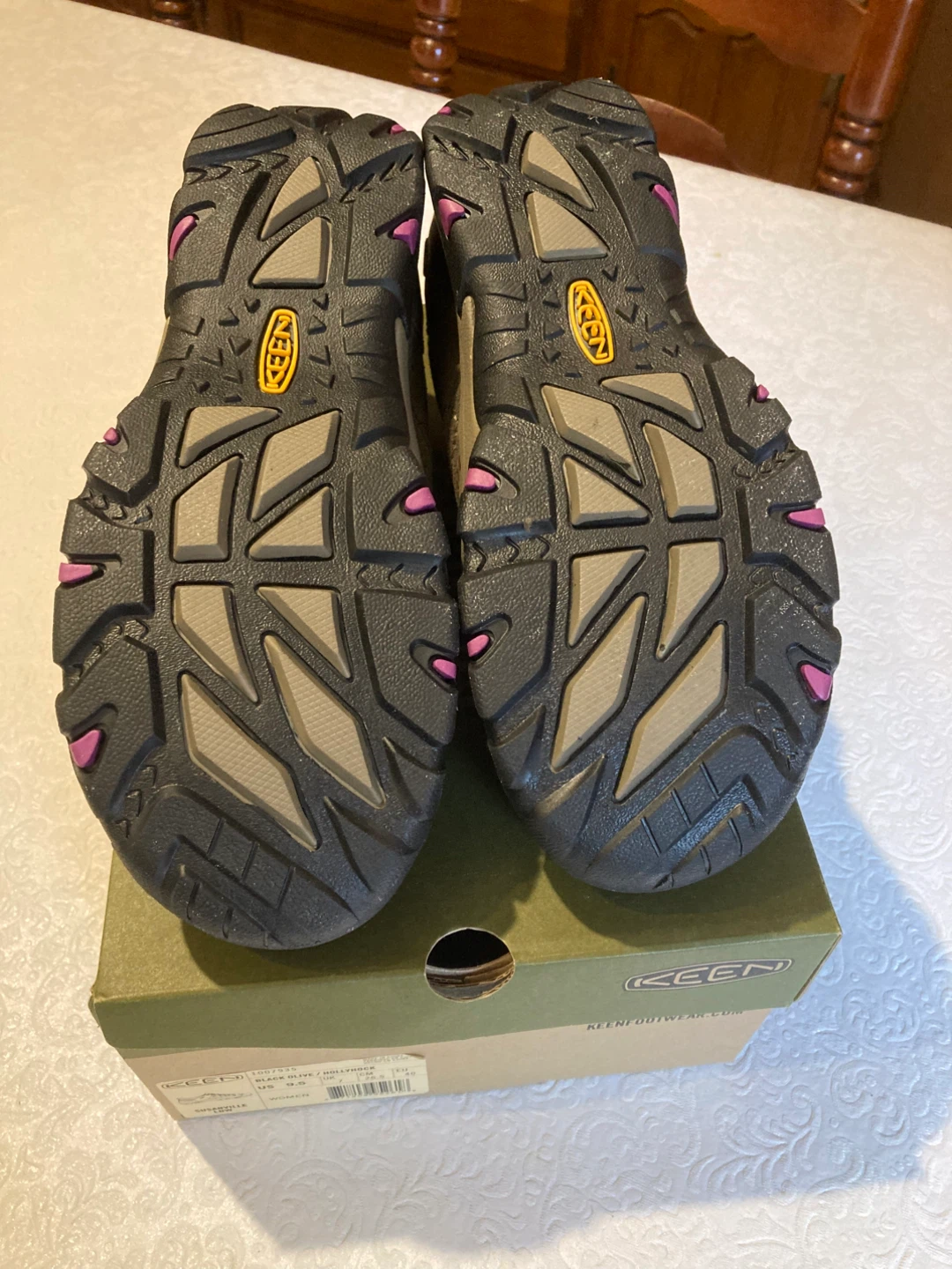 NIB KEEN Waterproof Susanville Low Hiking Shoes 9.5 - photo 3