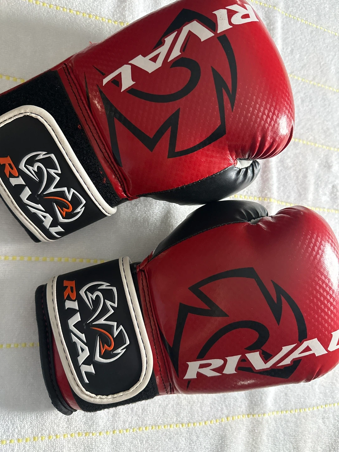 Rival RB7 Bag Gloves X-Small (6oz)