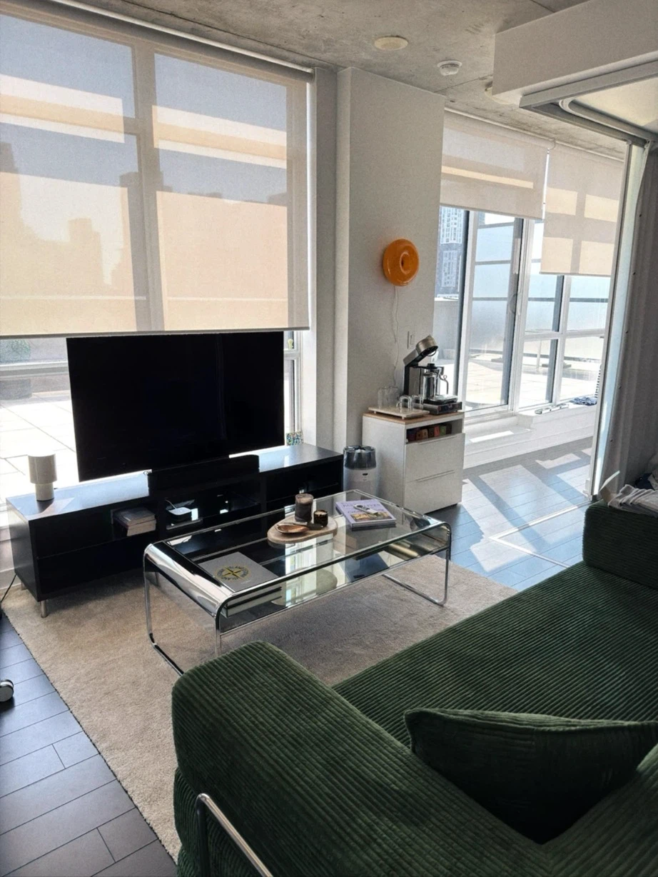 Wade Logan Camgreon Coffee Table in Chrome