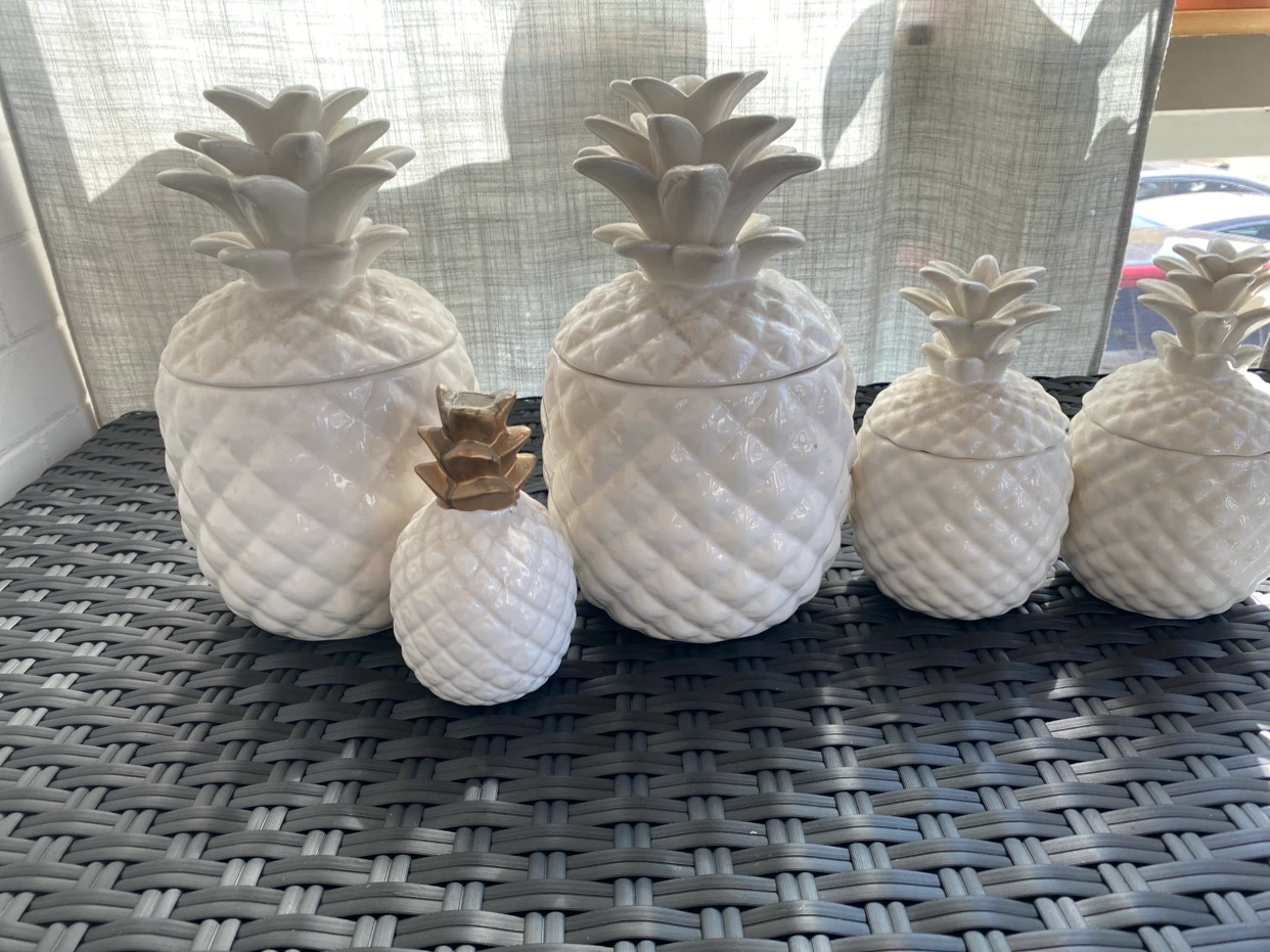 Set of 5 White Ceramic Pineapple Canisters - photo 2