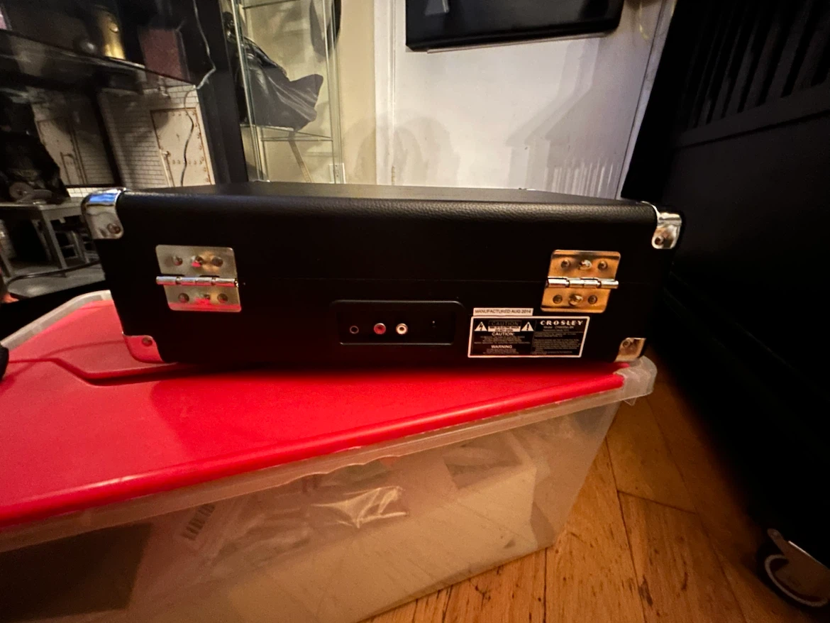 Crosley CR8005A-BK Record Player - one speaker - photo 4