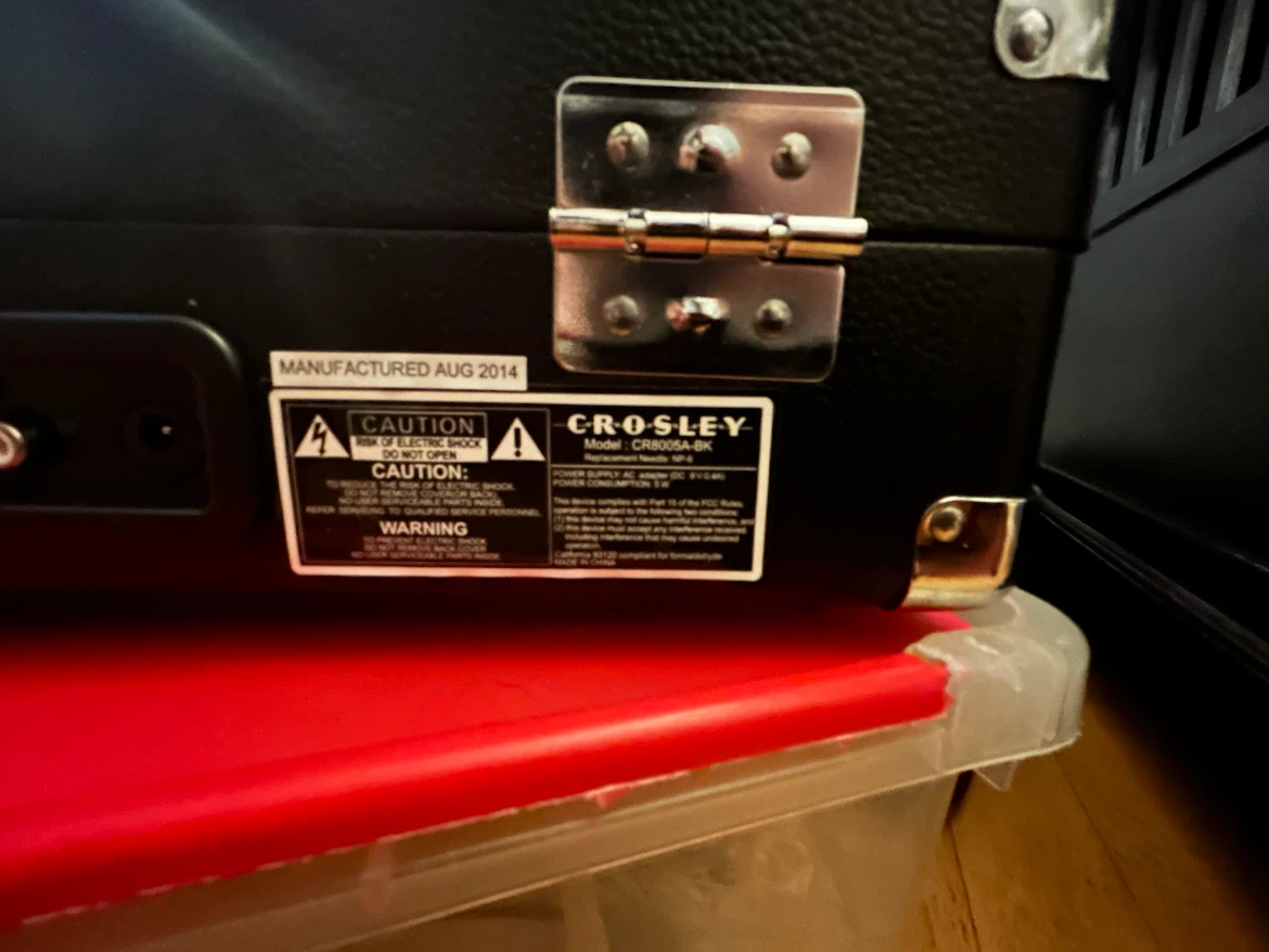 Crosley CR8005A-BK Record Player - one speaker - photo 5