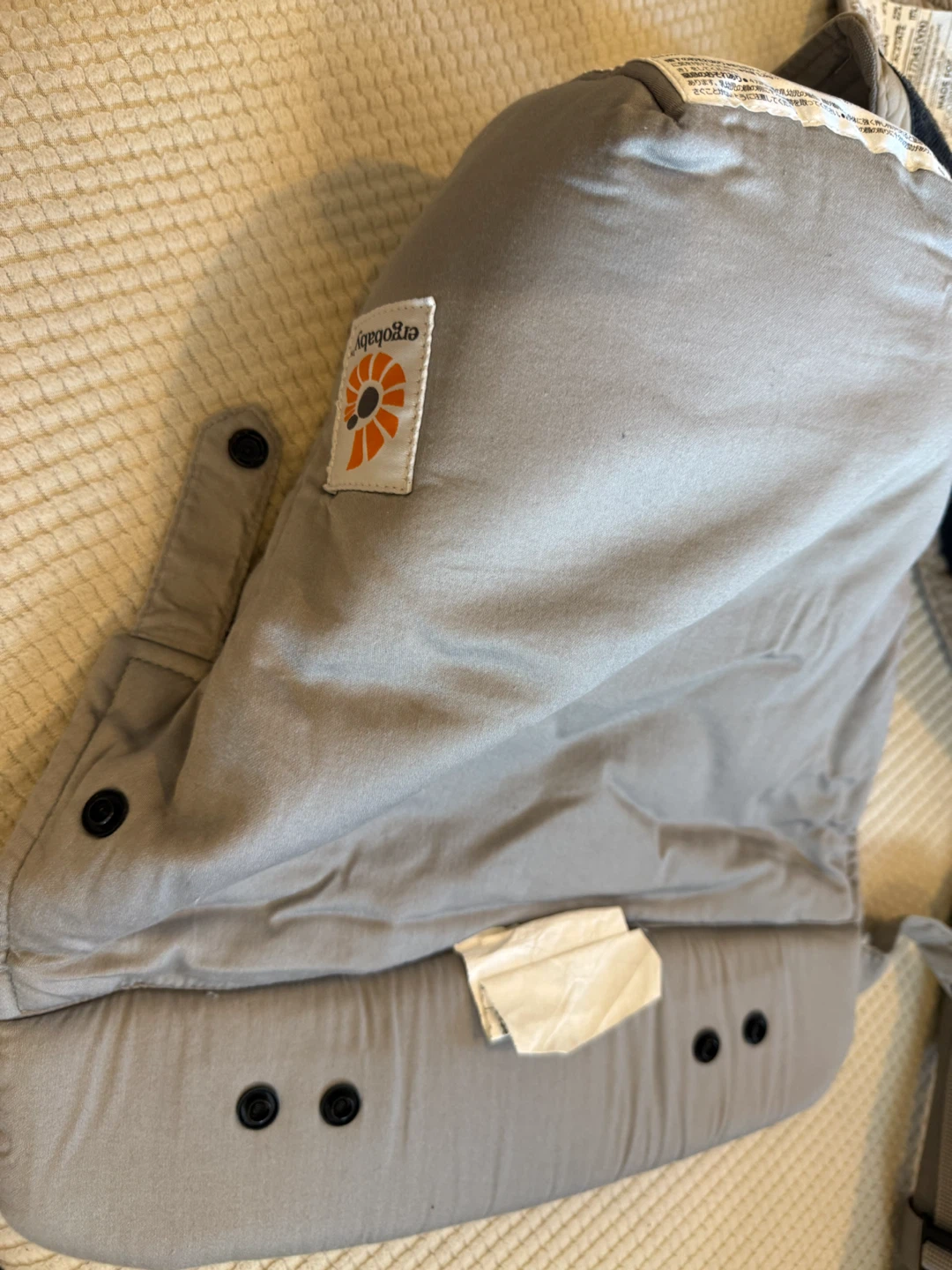 Ergobaby Baby Carrier with insert - photo 5