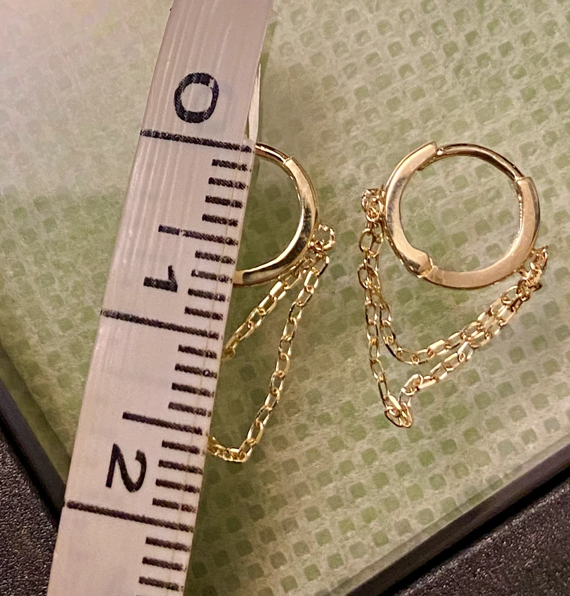 9K Gold Chain Drop Huggie Earrings - photo 2