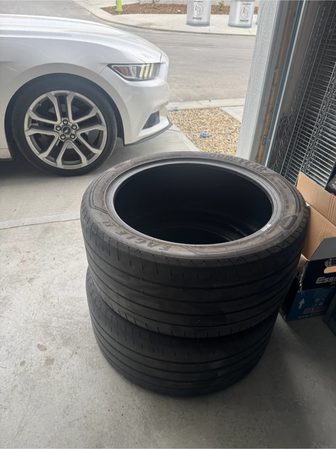 295/40R20 and 265/40/20 Goodyear Eagle F1 Tires (Set of 4) - photo 2