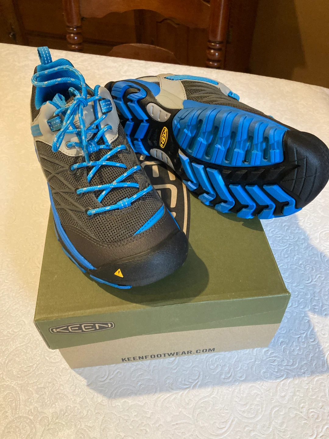 NIB KEEN Rare Marshall Hiking Shoes 9.5 - photo 2