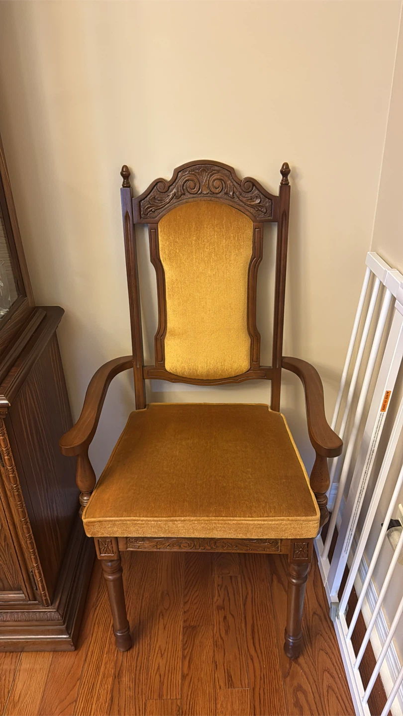 Antique Dining Table and Chairs Set - photo 2