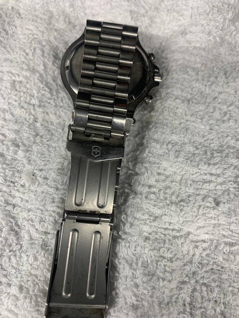 Victorinox Swiss Army Chronograph Watch - photo 3