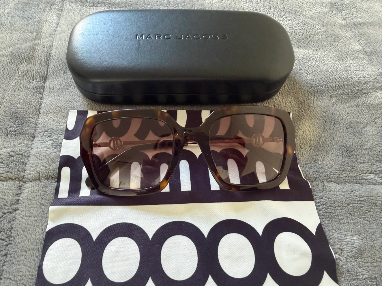 Marc Jacobs Tortoiseshell Sunglasses - photo 3
