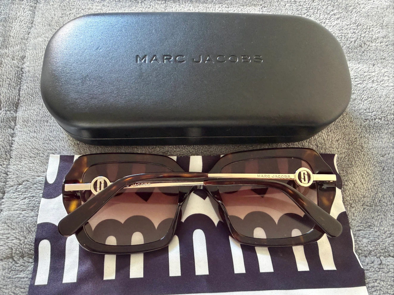 Marc Jacobs Tortoiseshell Sunglasses - photo 4