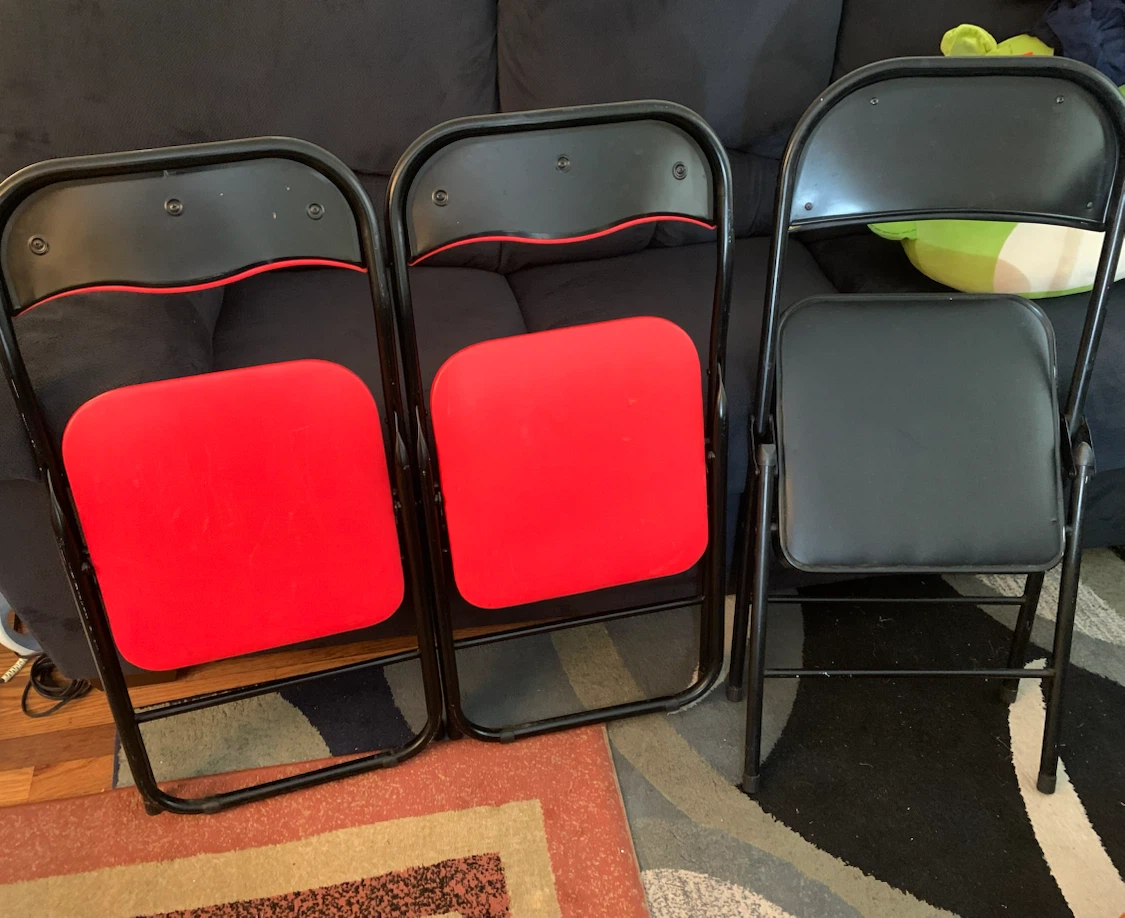 Set of 3 Folding Chairs (2 Red, 1 Black)