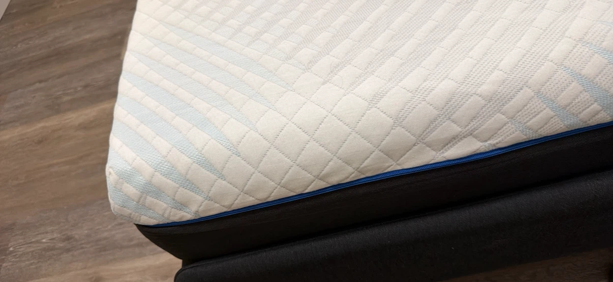 Twin bed fram with mattress - photo 4