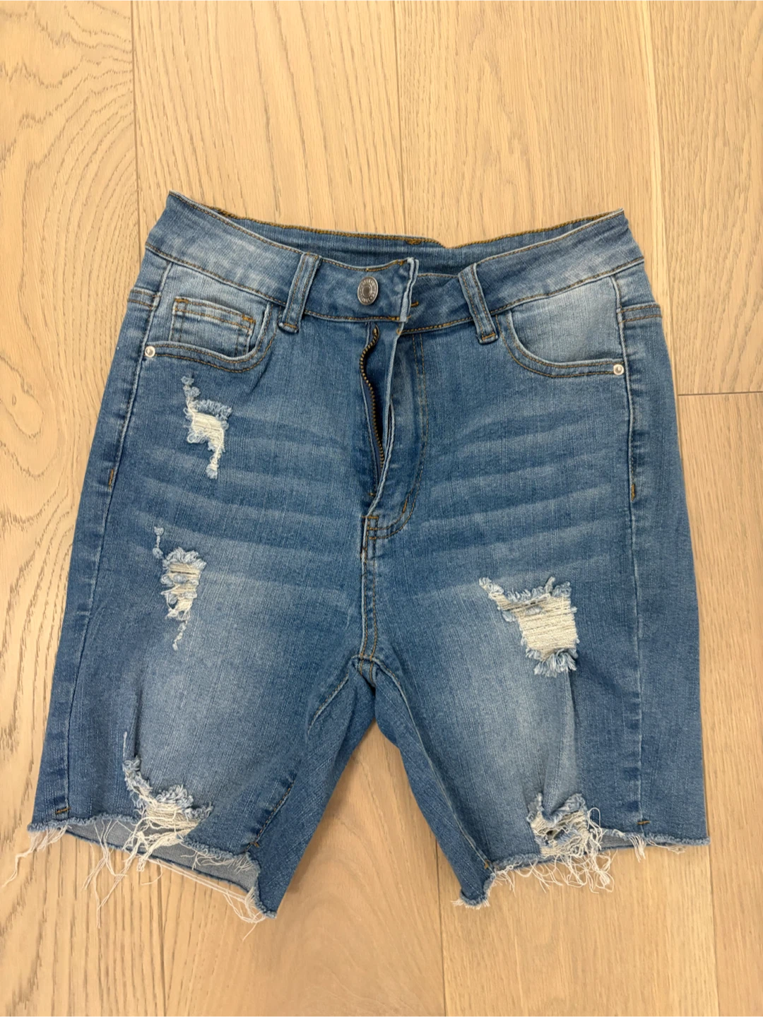 SHEIN Distressed Denim Shorts Size 28