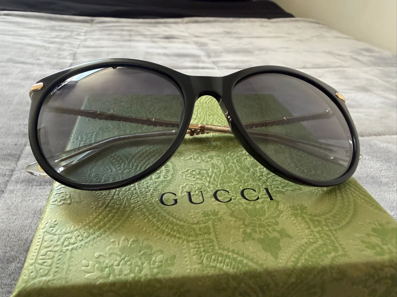 GUCCI Black Sunglasses with Rhinestone Arms