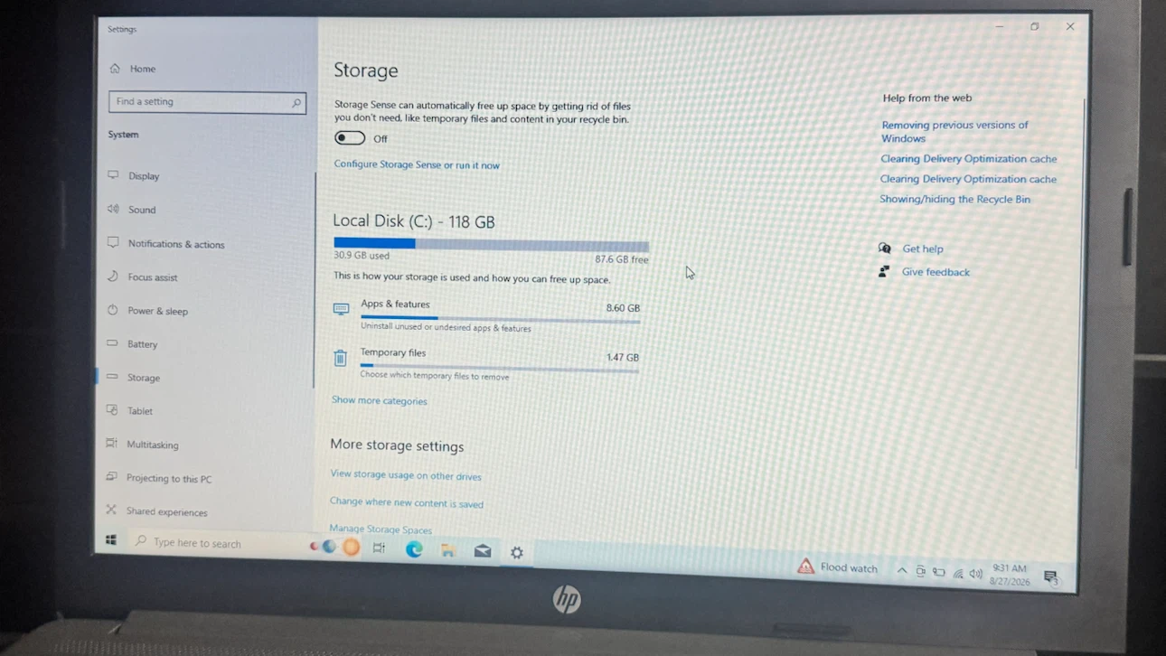 HP Laptop - photo 2