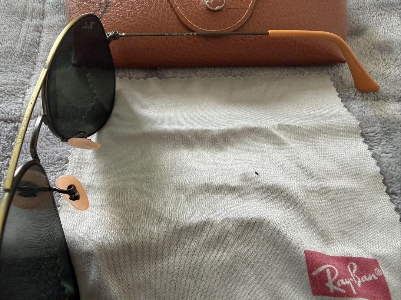 Ray-Ban Aviator Sunglasses with Case - photo 3