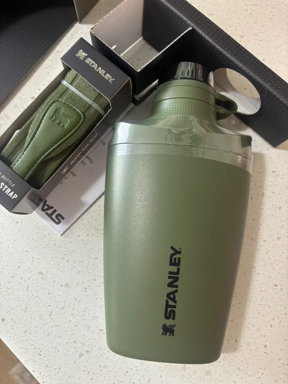 Stanley The Classic Cross Bottle 23 oz