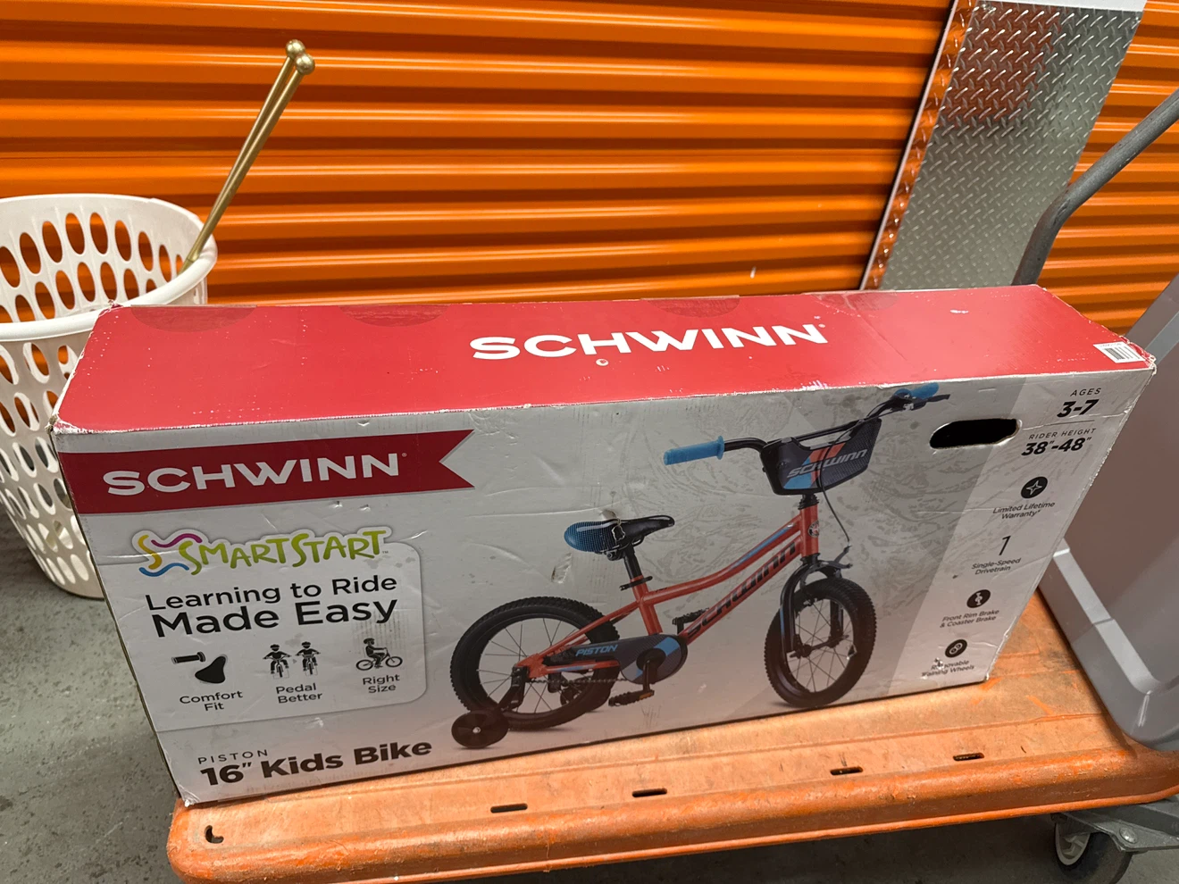NEW Schwinn Piston 16" Kids Bike