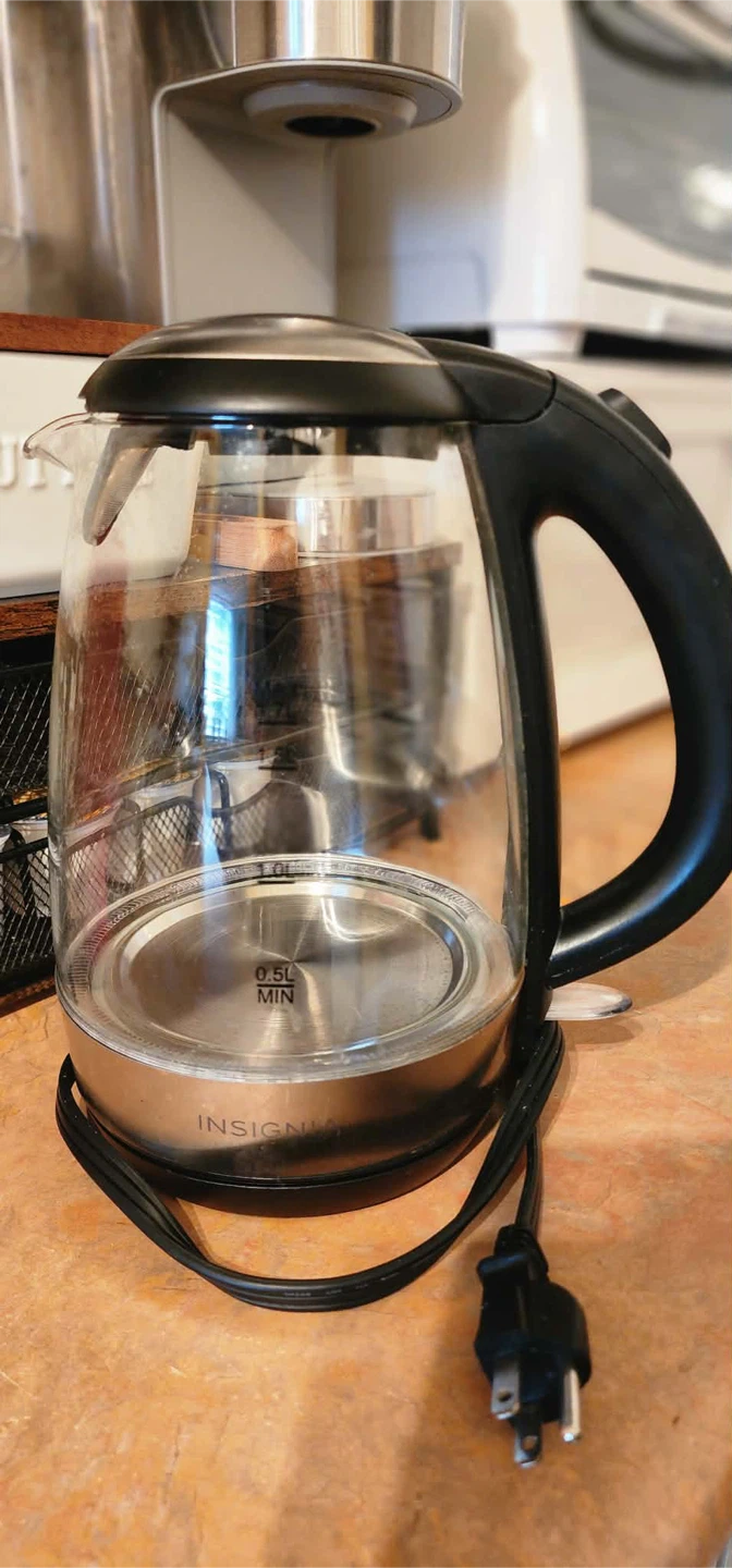 Insignia Glass Electric Kettle