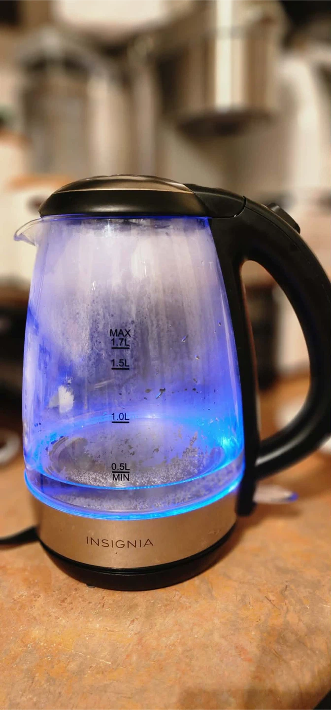 Insignia Glass Electric Kettle - photo 3