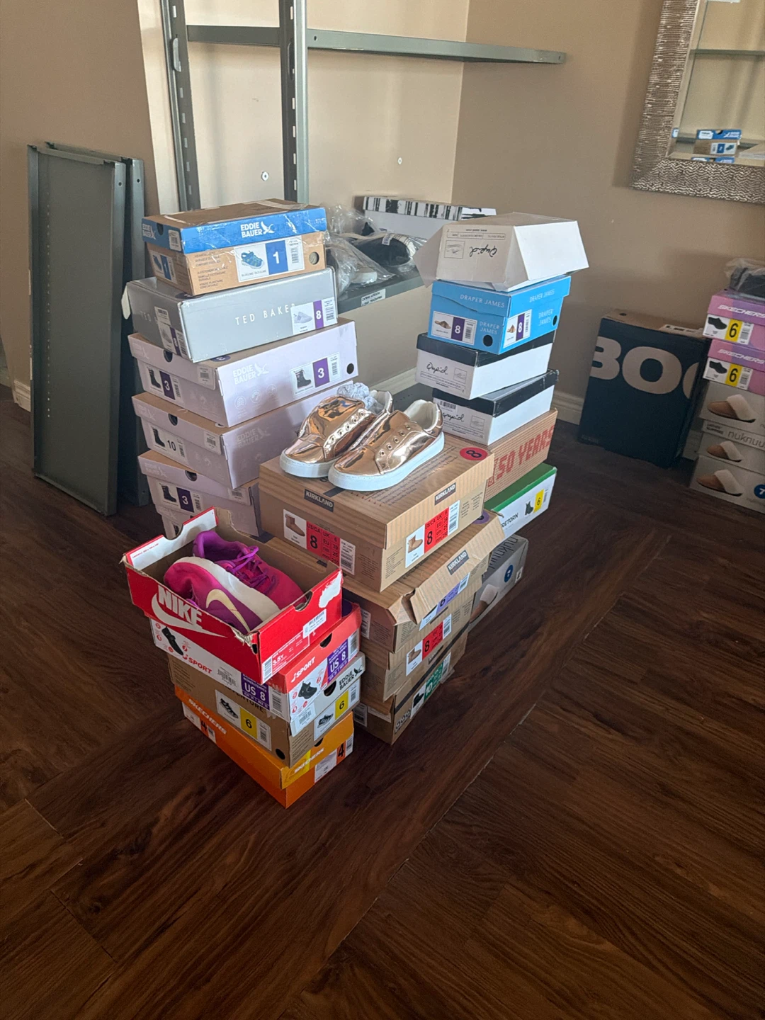 Mixed brand Clothing and Shoes liquidation lot - photo 4