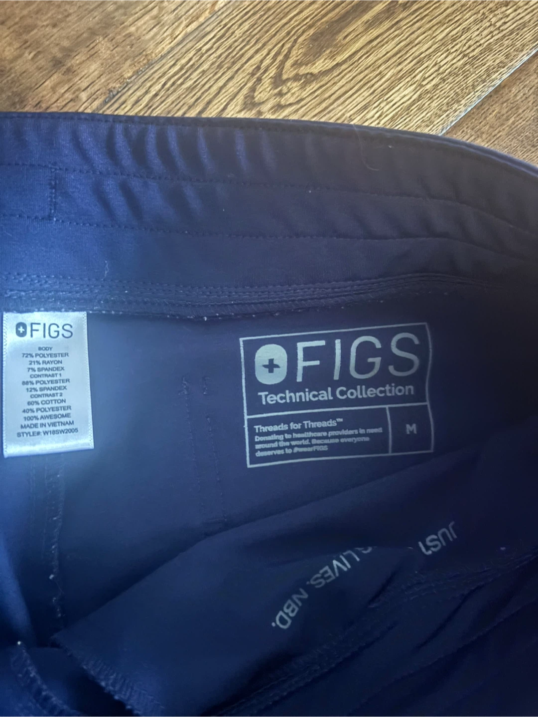 FIGS Technical Collection Scrub Top & Pants Bundle - photo 2