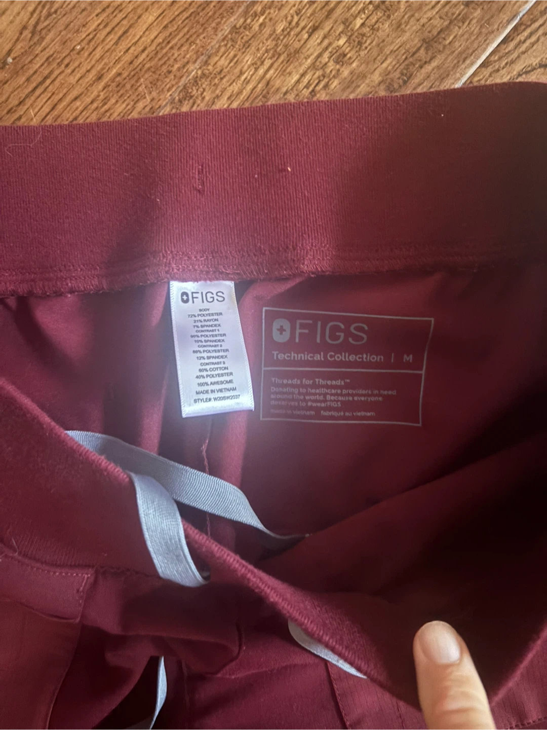 FIGS Technical Collection Scrub Top & Pants Bundle - photo 3
