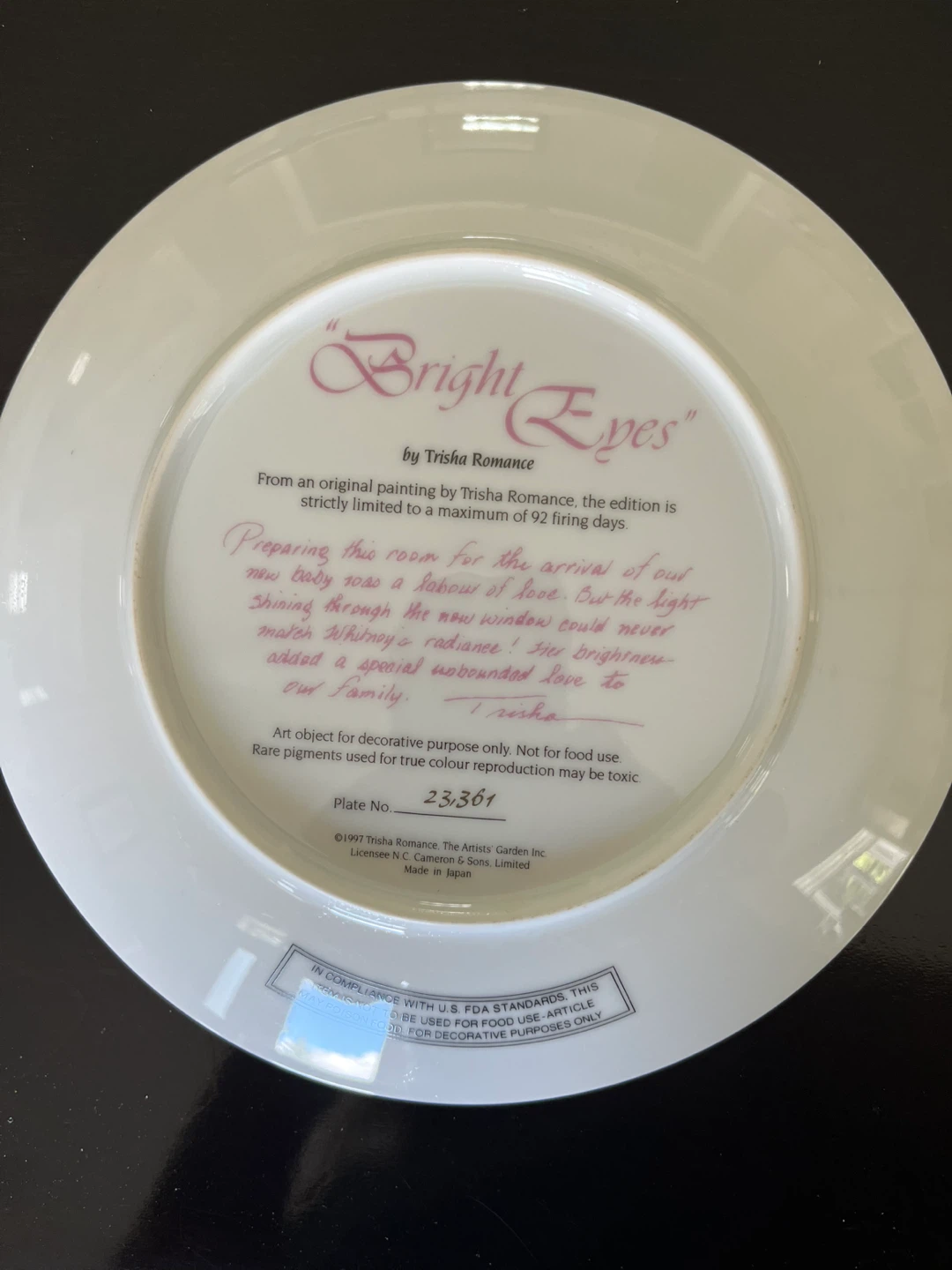 "Bright Eyes" Decorative Plate by Trisha Romance - photo 2