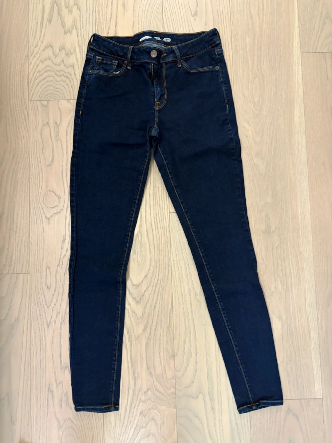 Old Navy Rockstar Super Skinny Jeans - Size 4 Long