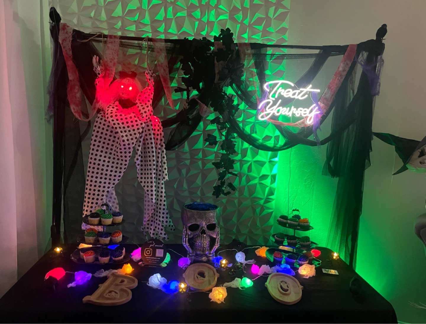 Halloween Skull String Lights (10 LED, 6.5ft)