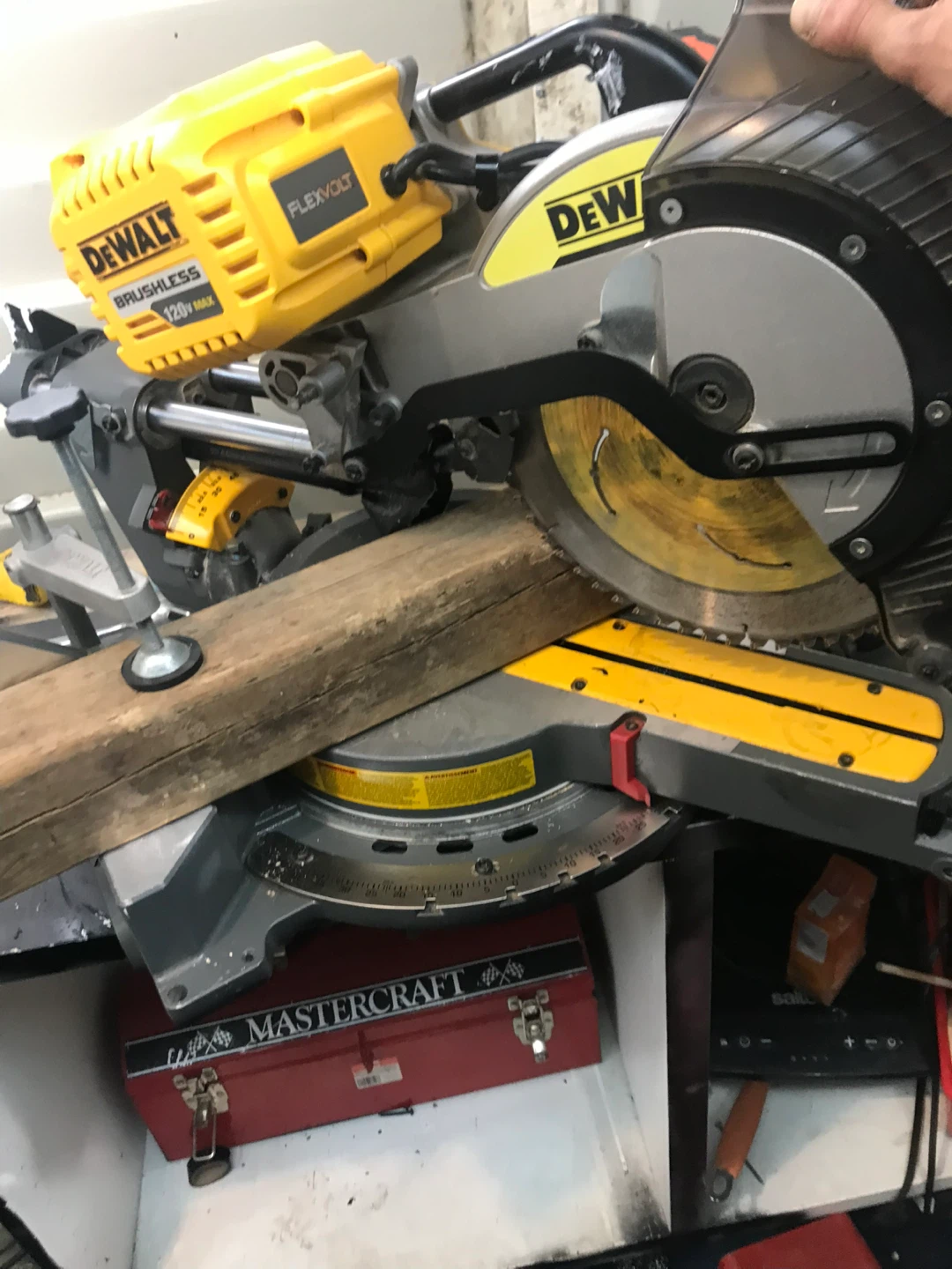 DeWalt FlexVolt 120V MAX Cordless Sliding Compound Miter Saw - photo 4