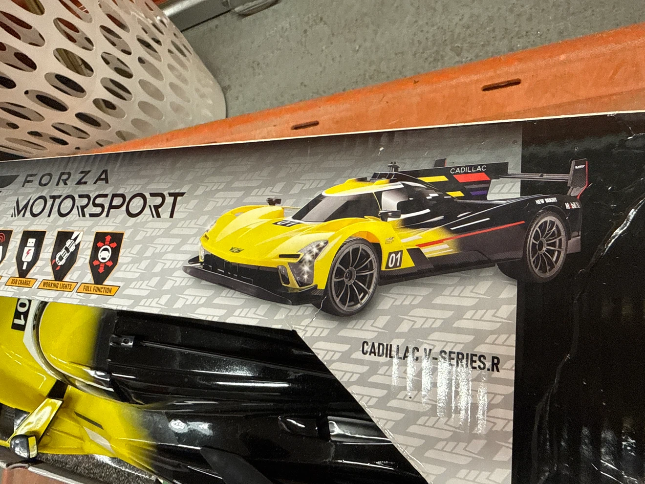 New Bright Forza Motorsport R/C Cadillac - photo 5