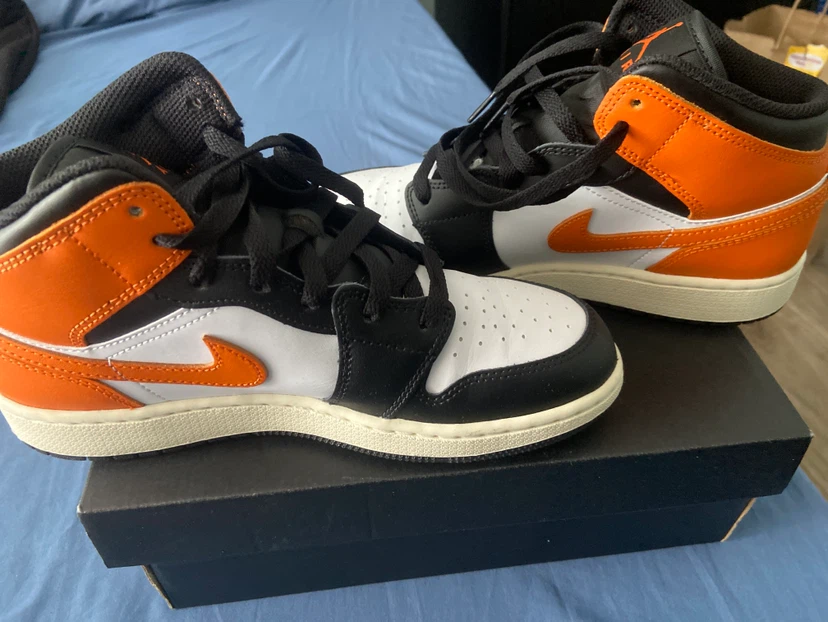 Nike Air Jordan 1 Mid Orange/Black/White - photo 2
