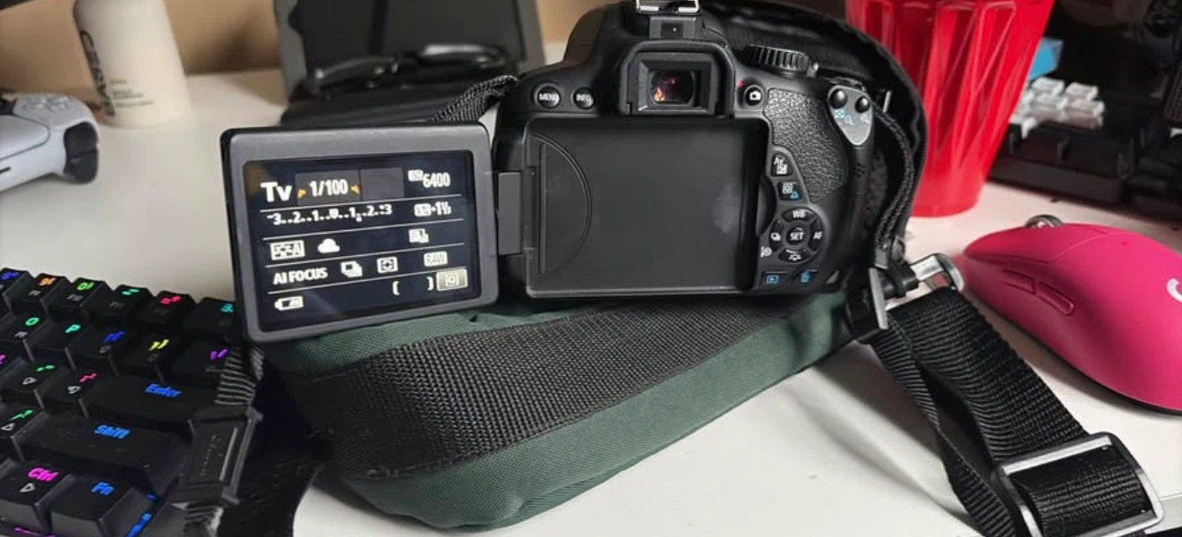 Canon EOS Rebel T4i DSLR Camera with 18-135mm Lens - photo 2