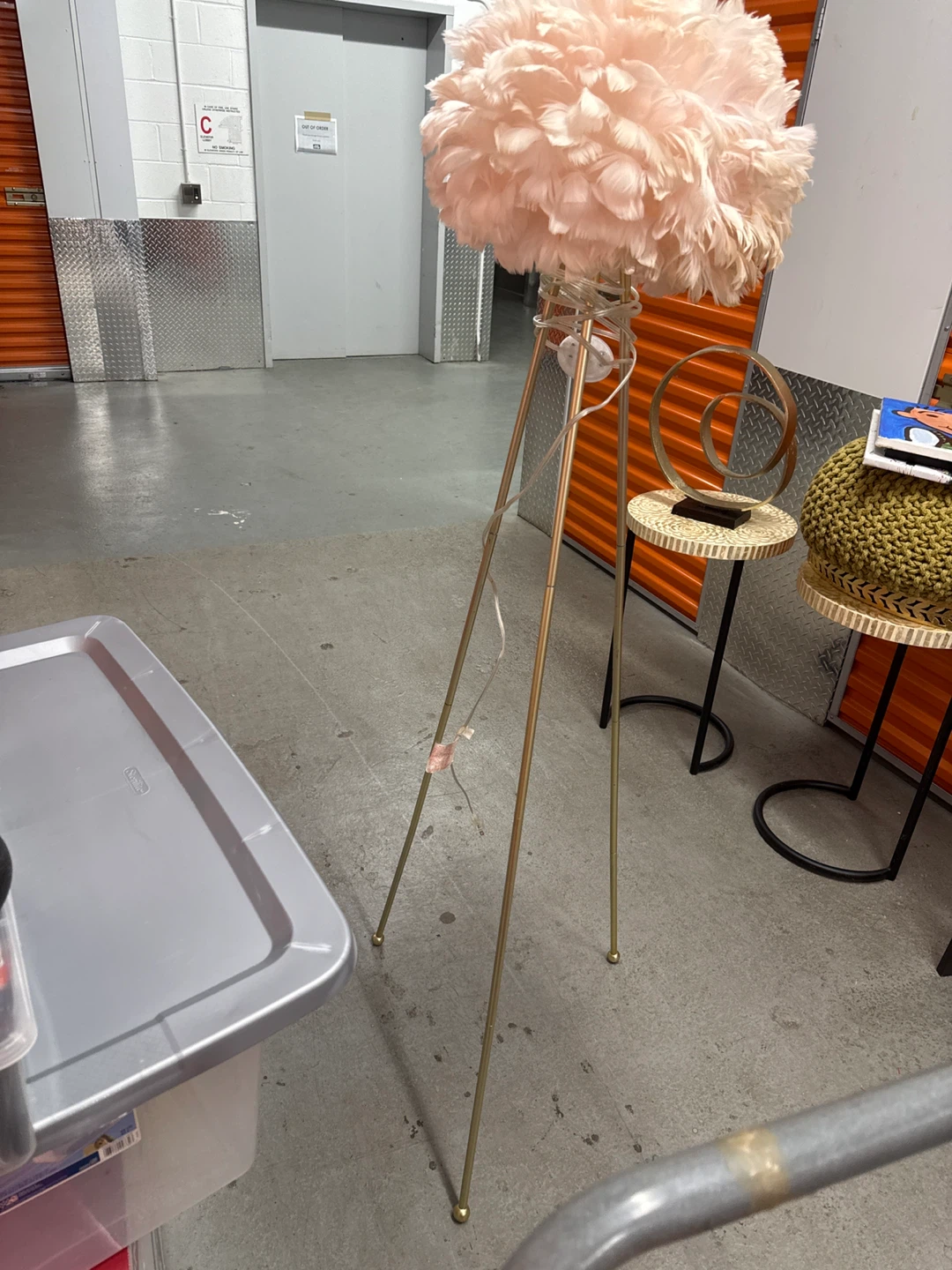 Pink Feather Floor Lamp adjustable to any size - photo 2