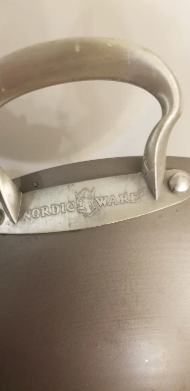 Nordic Ware Wok - photo 2