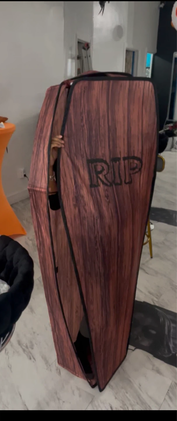 5ft Collapsible Coffin Prop - photo 4