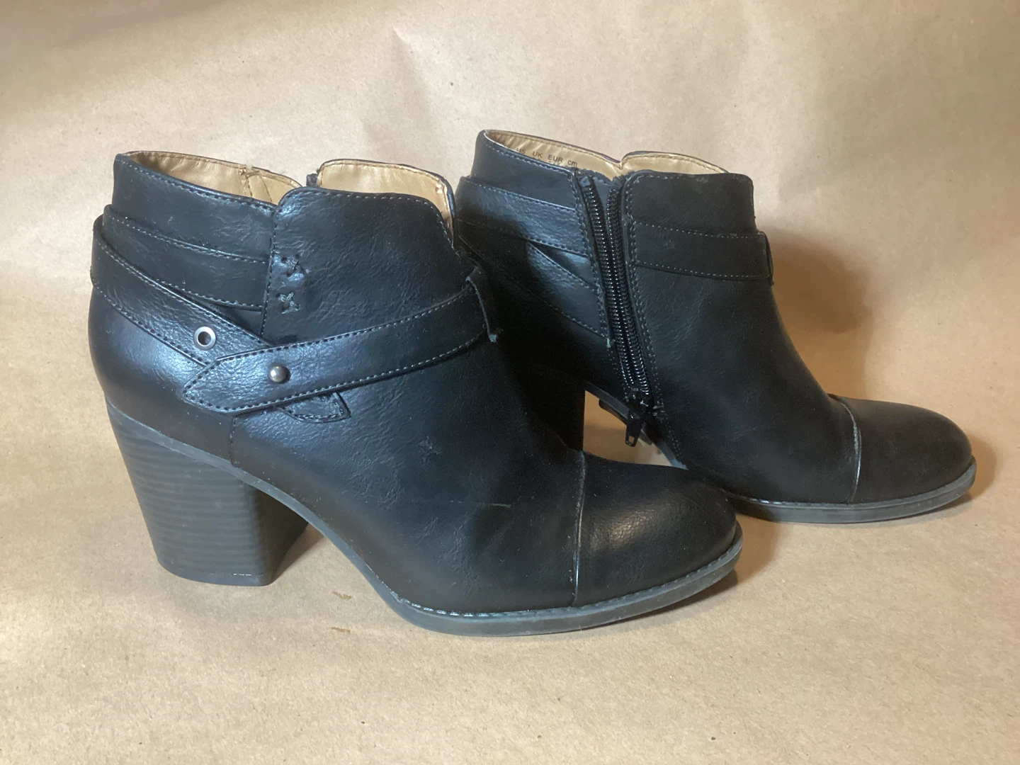 Black Heeled Ankle Boots - photo 3