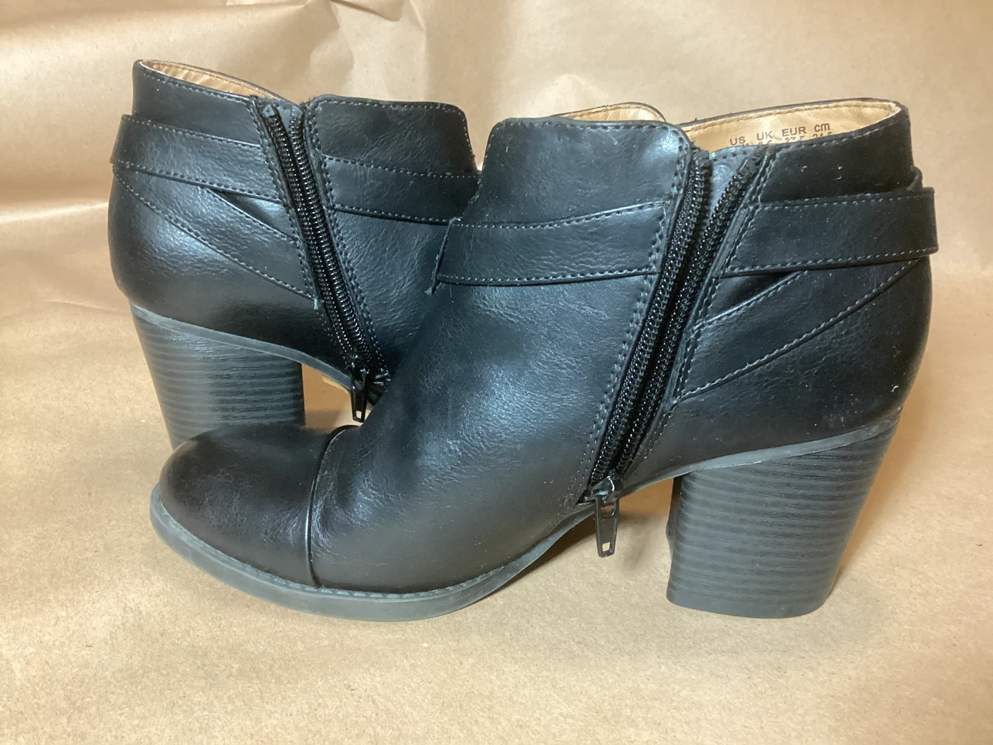 Black Heeled Ankle Boots - photo 5