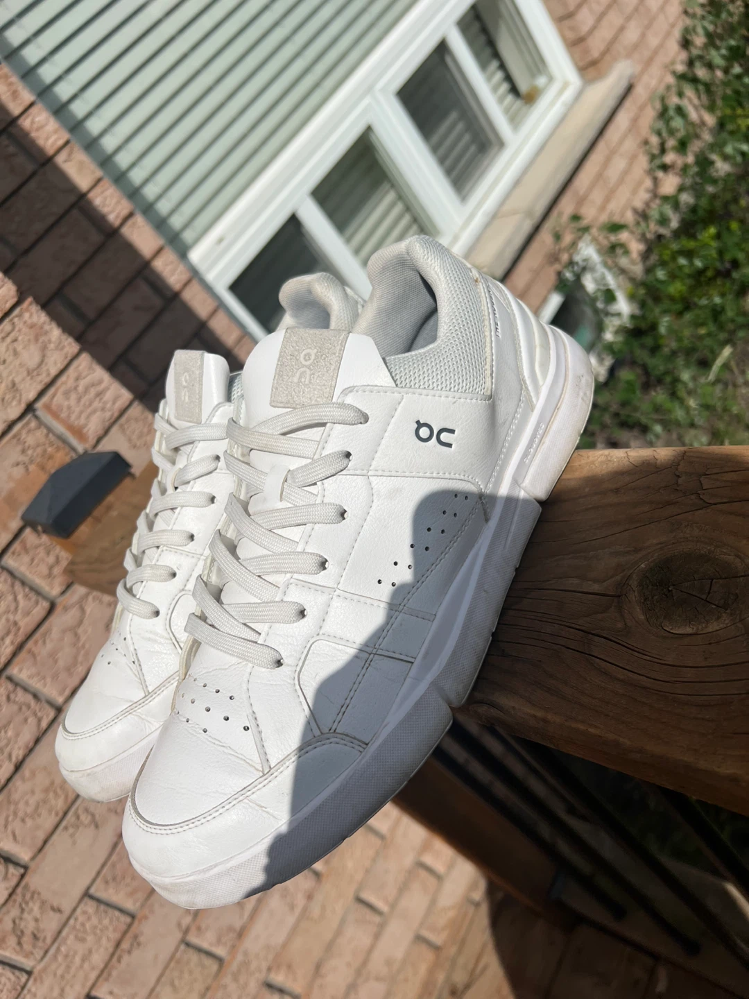 Mens ON Cloud Roger Clubhouse White Sneakers size 11 - photo 2
